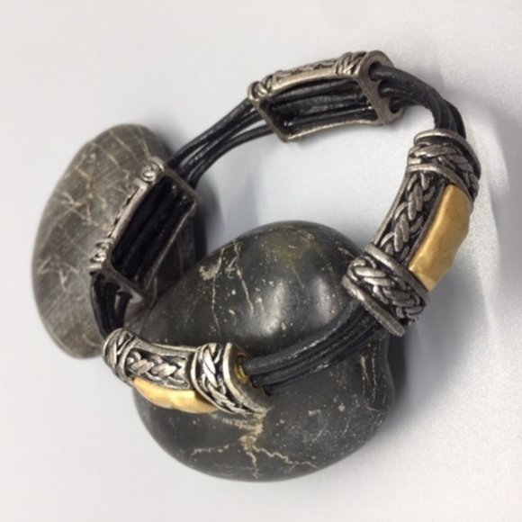 Leather and Two-Tone Metal Bracelet - Picture 2 of 3